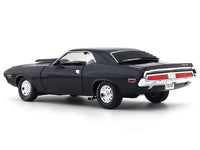 1970 Dodge Challenger T/A black 1:24 M2 Machines diecast scale model collectible